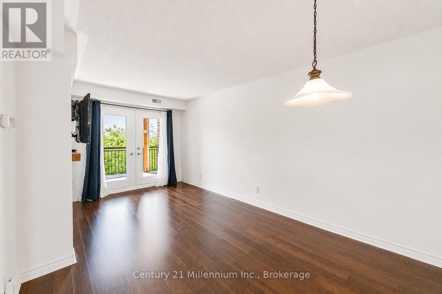 #204 10 BRANDY LANE DRIVE - 21