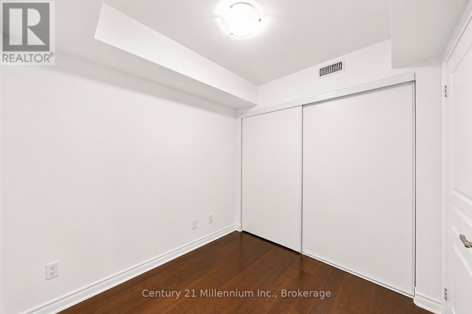 #204 10 BRANDY LANE DRIVE - 24