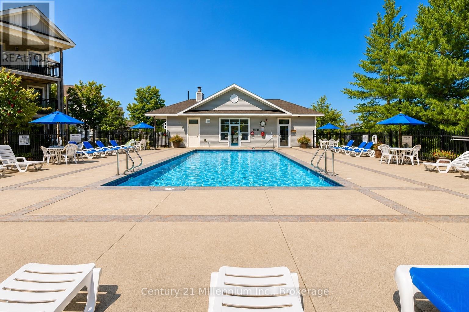 #204 10 BRANDY LANE DRIVE - 32
