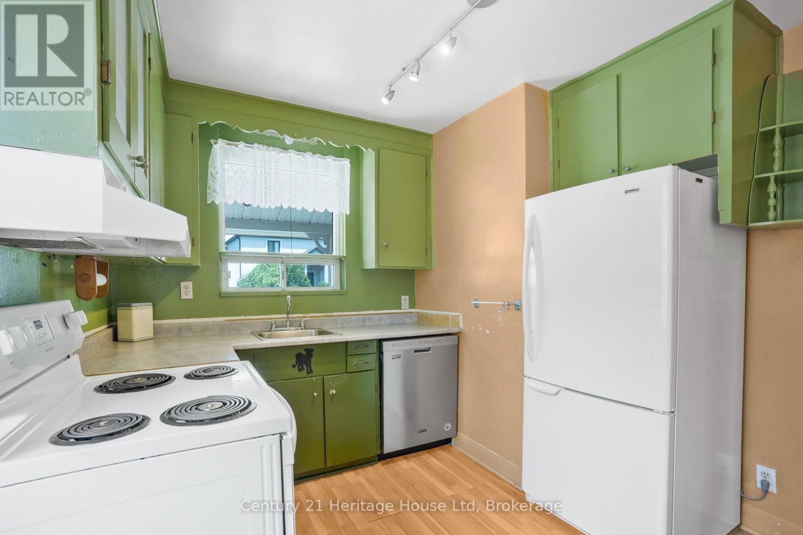 79 ANTHONY ROAD - 15