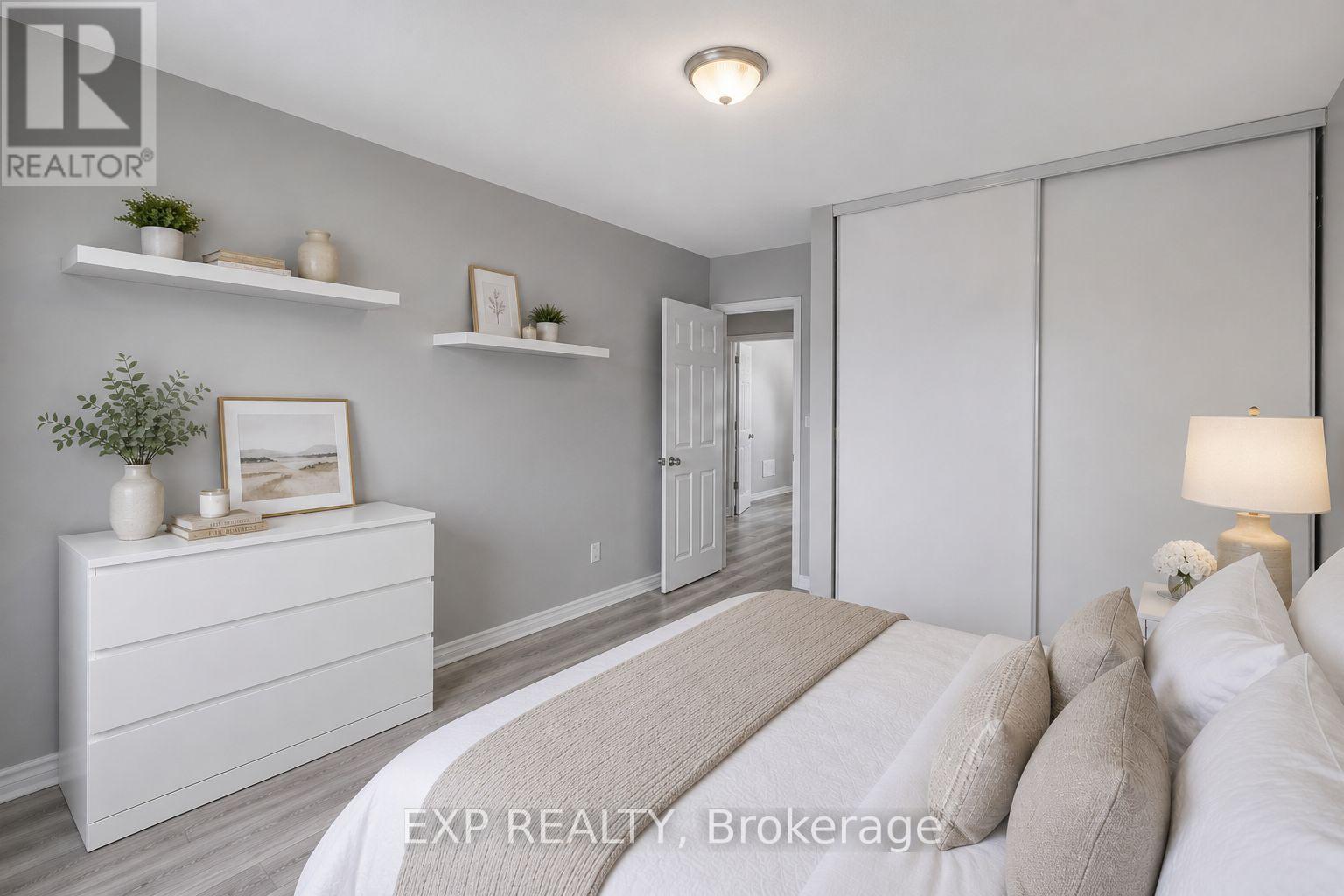 6 POPLAR CRESCENT - Image 27