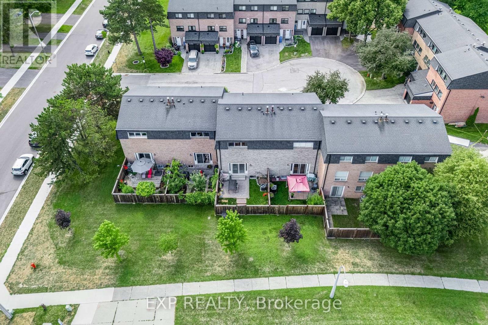6 POPLAR CRESCENT - Image 37
