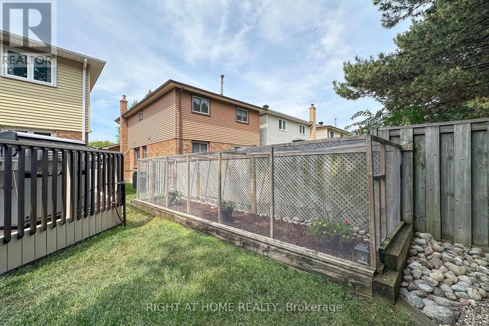 137 JOANNA CRESCENT - 48