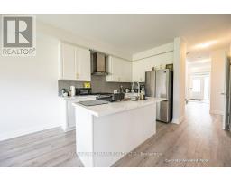32 Nicort Road, Wasaga Beach, ON L9Z0N4 Photo 10