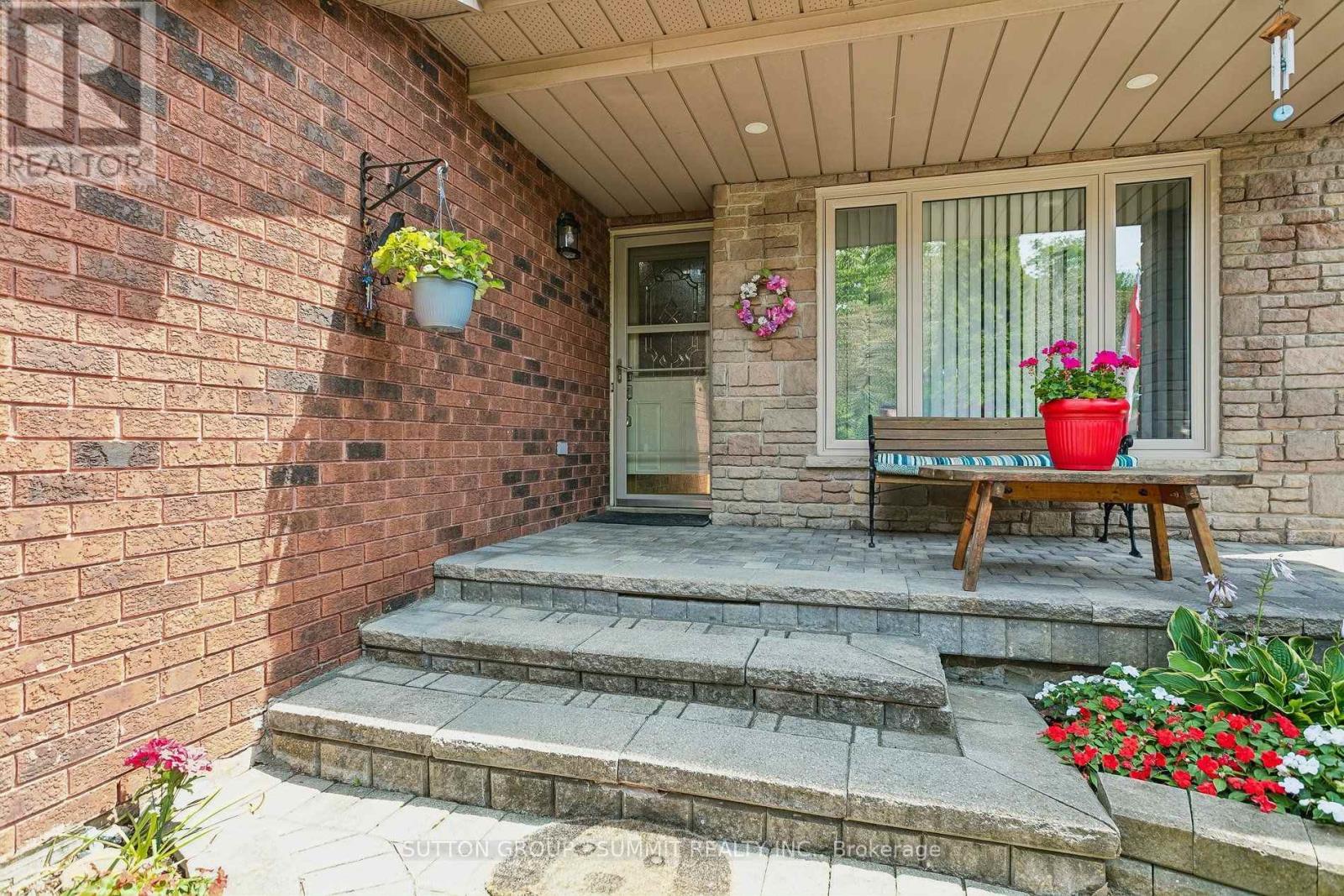 3176 DOVETAIL MEWS - 4