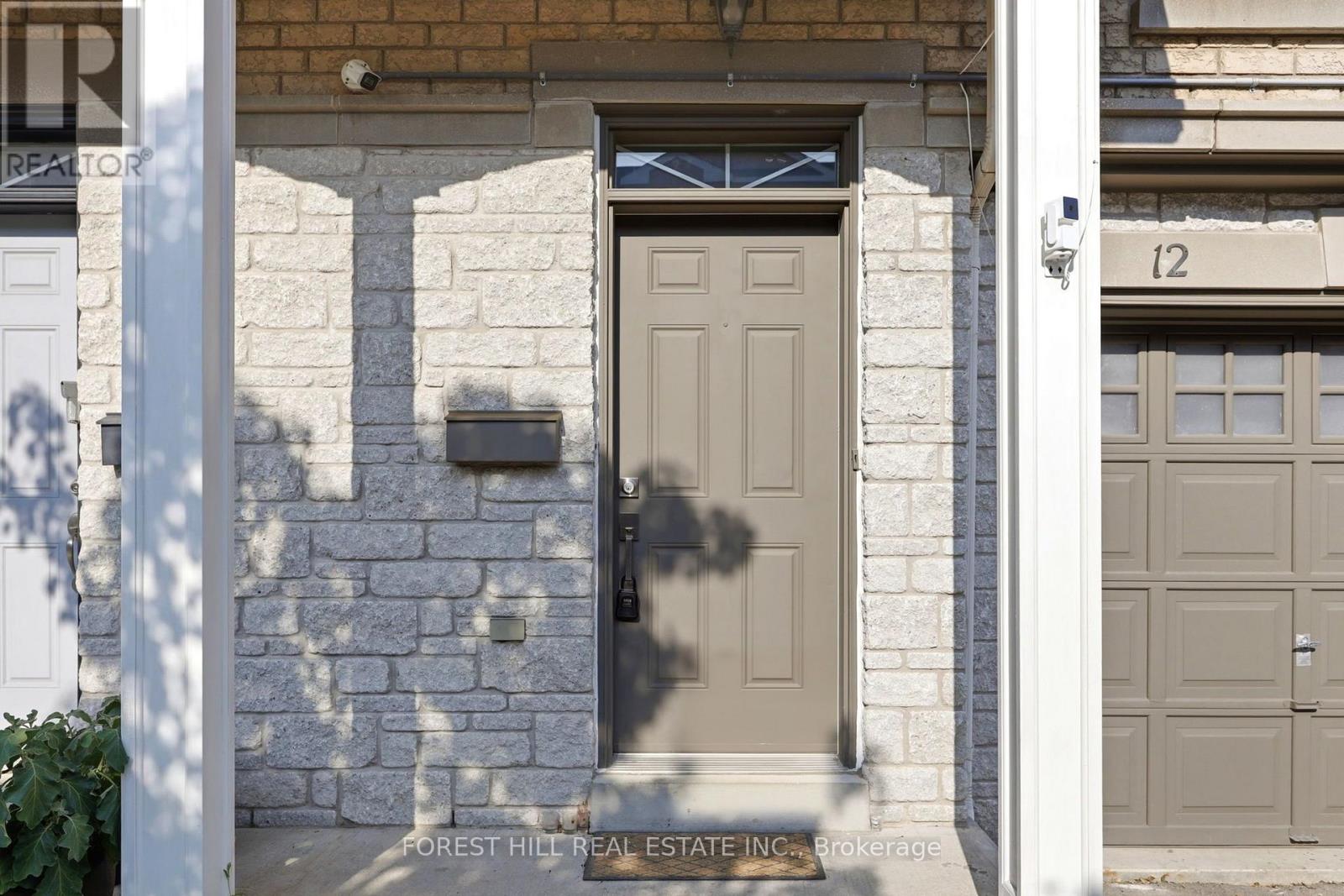12 LAMBRINOS LANE - 3