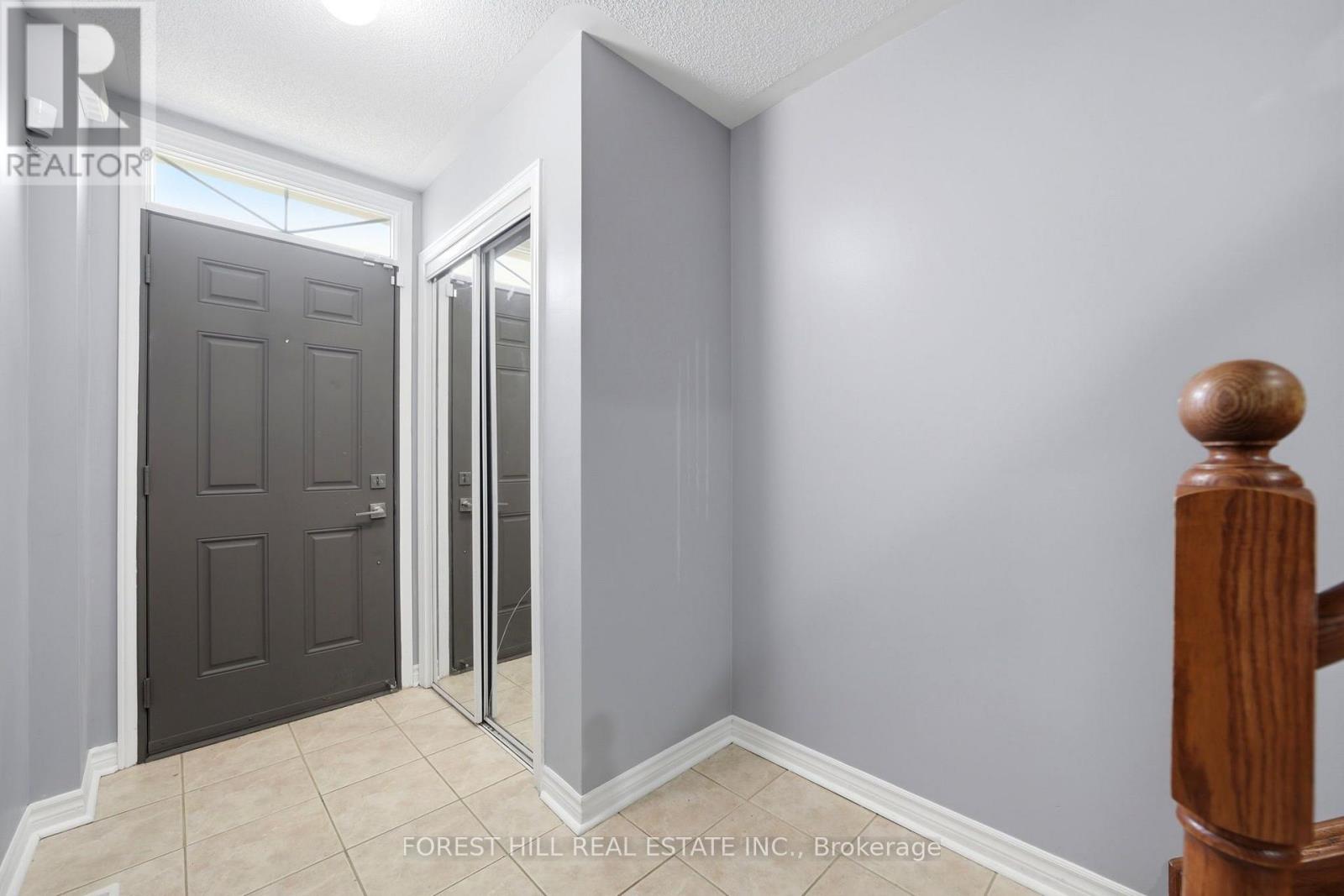 12 LAMBRINOS LANE - 4
