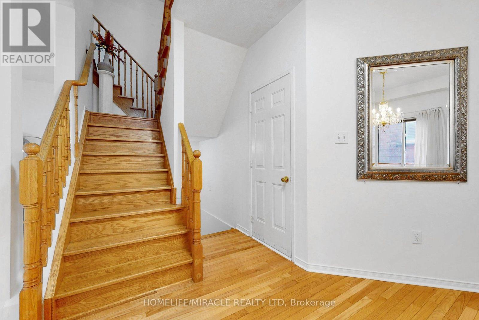 3852 BRINWOOD GATE - 24