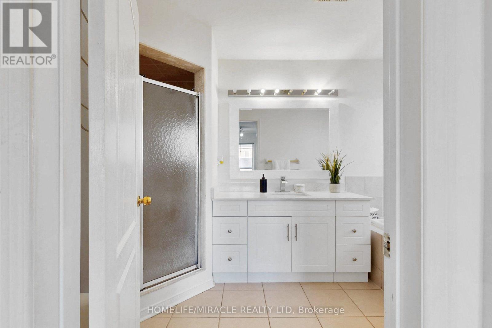 3852 BRINWOOD GATE - Image 33