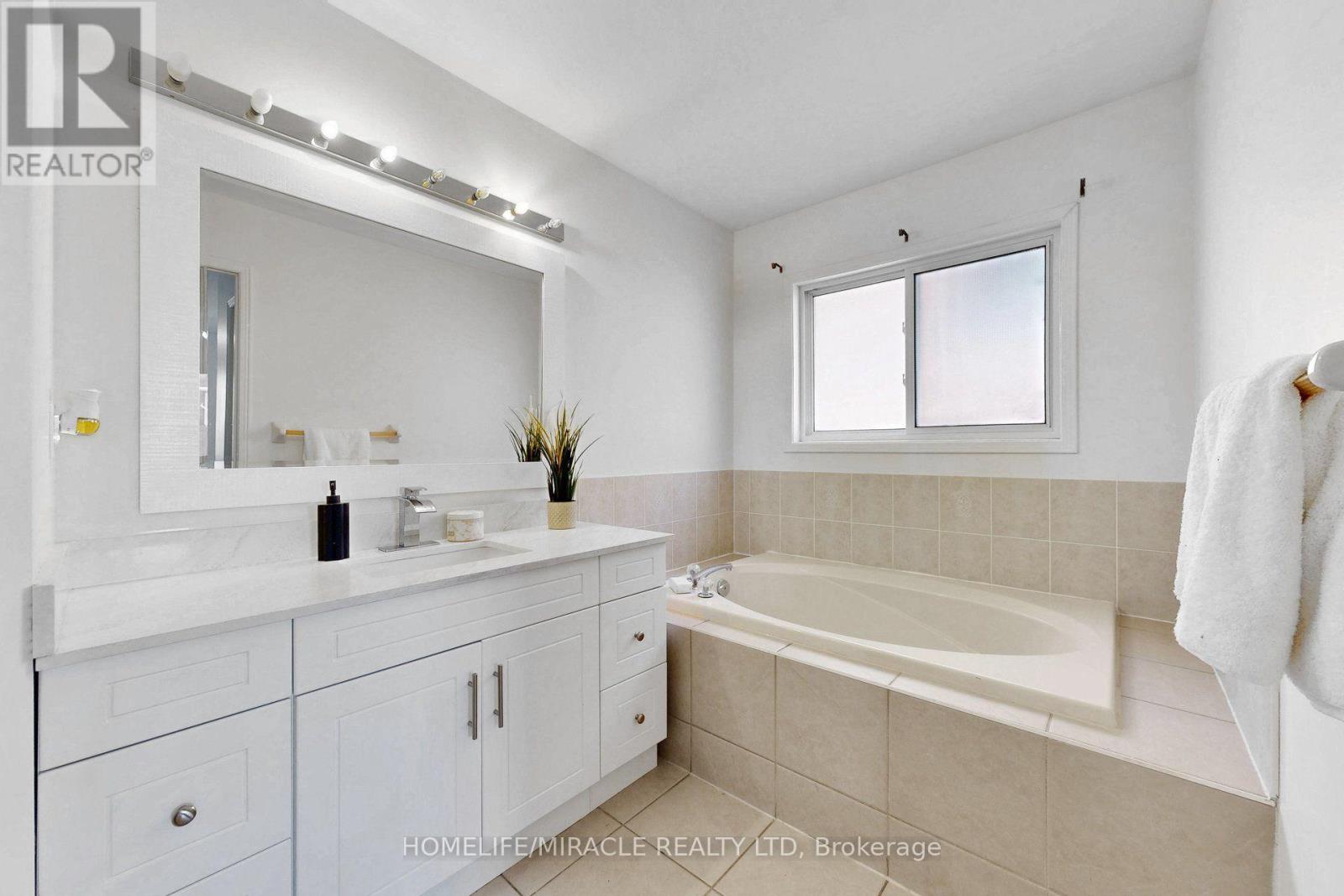 3852 BRINWOOD GATE - Image 34