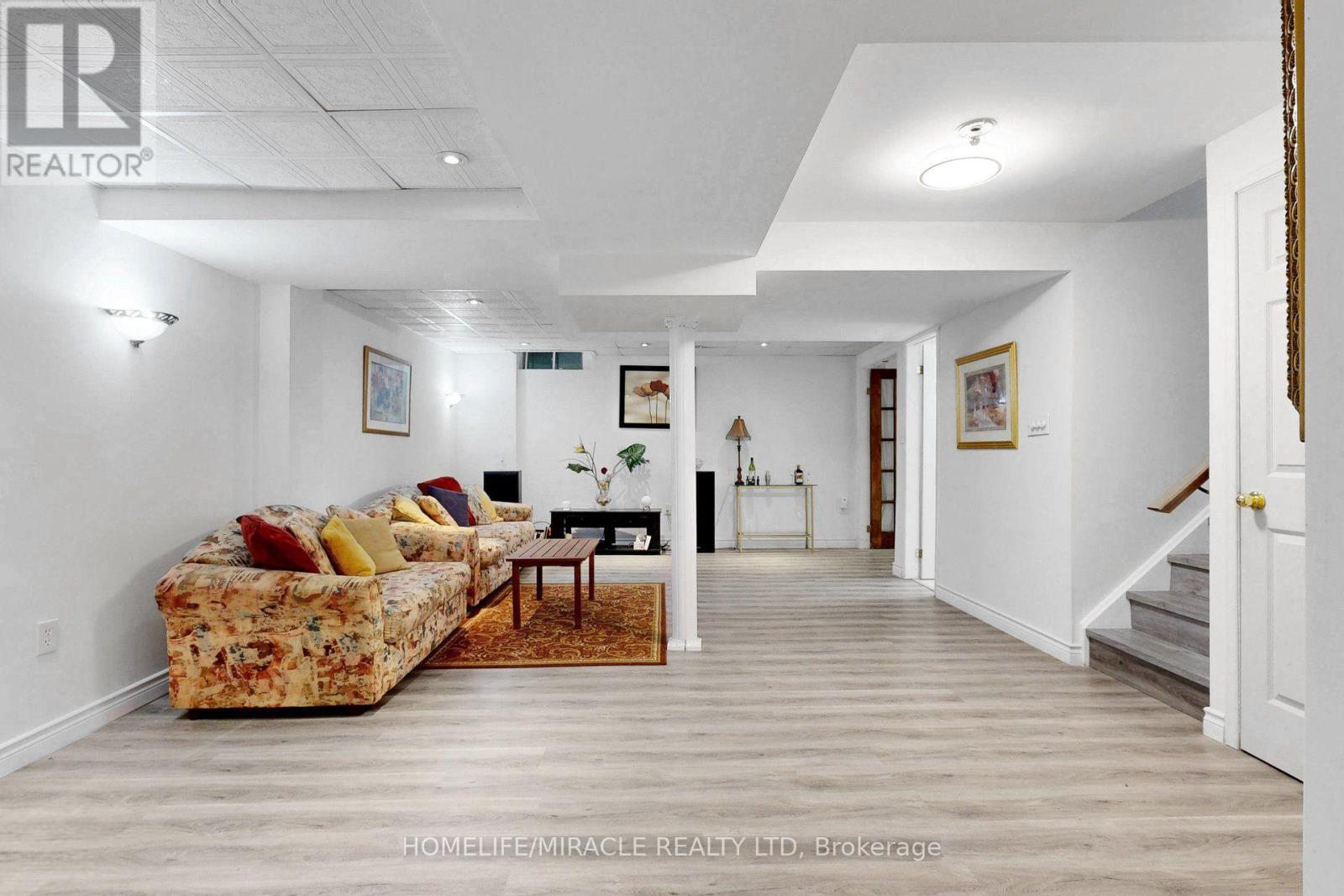 3852 BRINWOOD GATE - Image 39