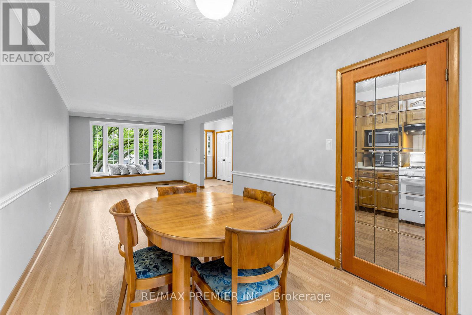 21 HALBADIER PLACE - 11