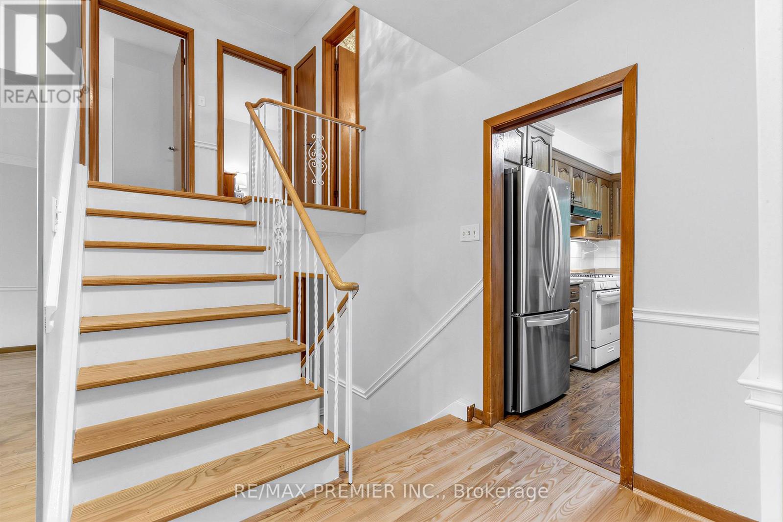 21 HALBADIER PLACE - 17