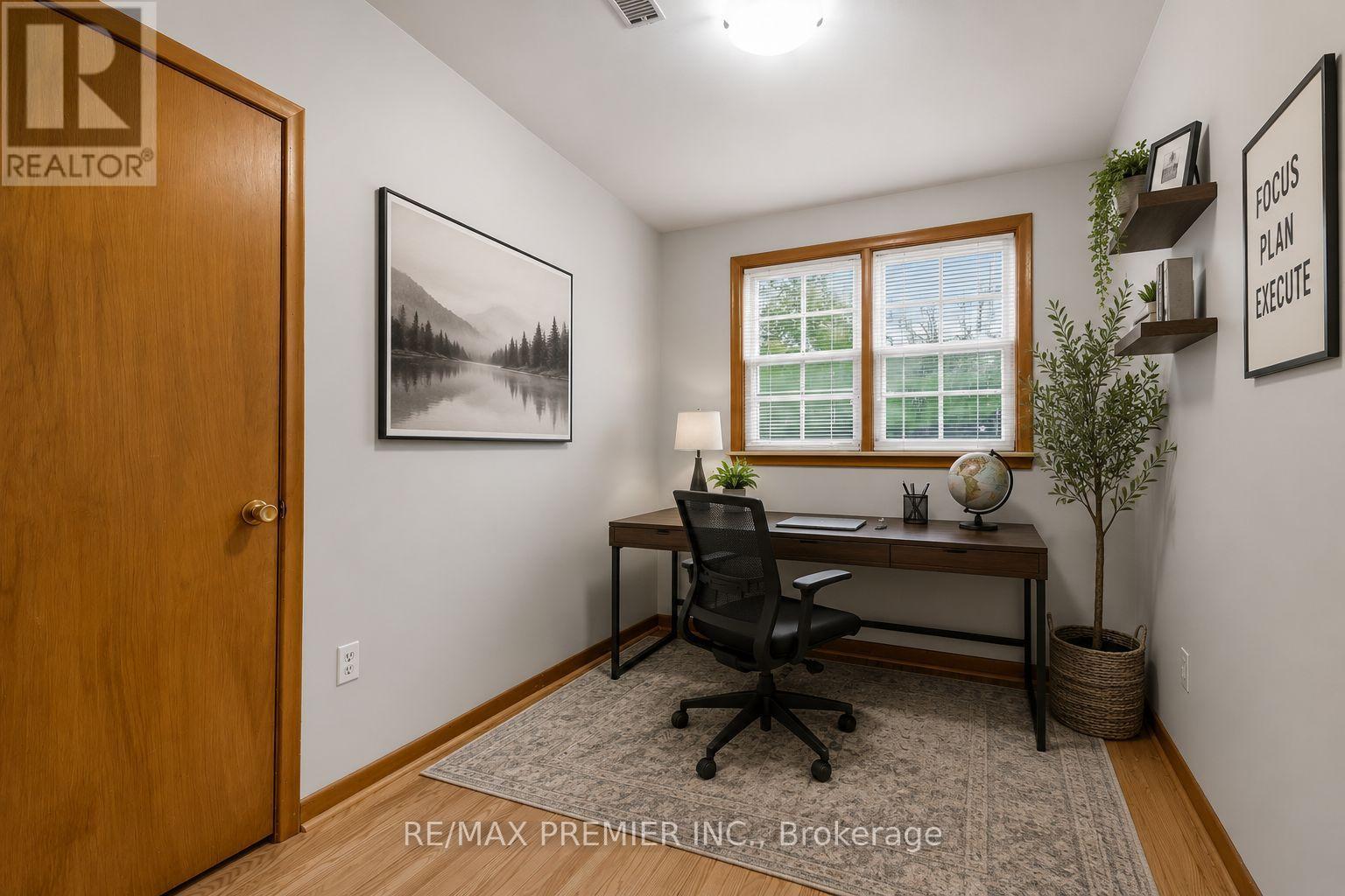 21 HALBADIER PLACE - 24
