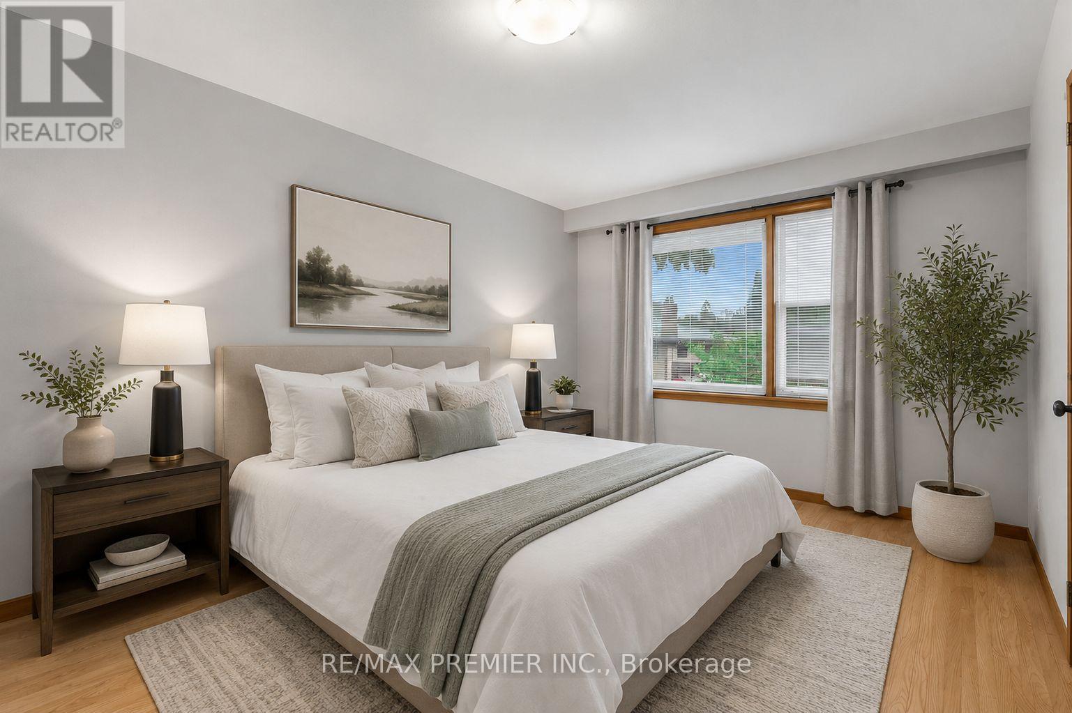 21 HALBADIER PLACE - 31