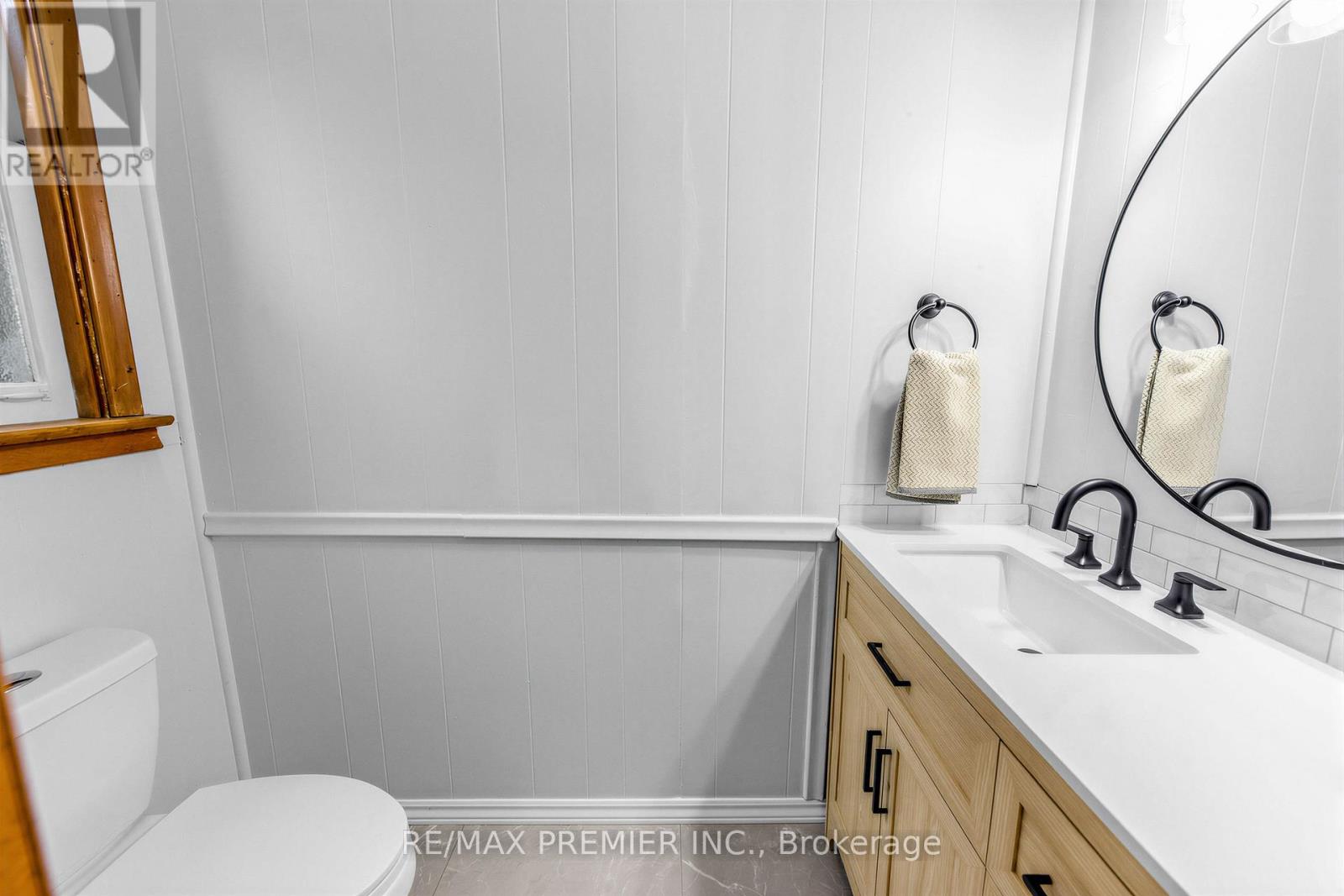 21 HALBADIER PLACE - 39