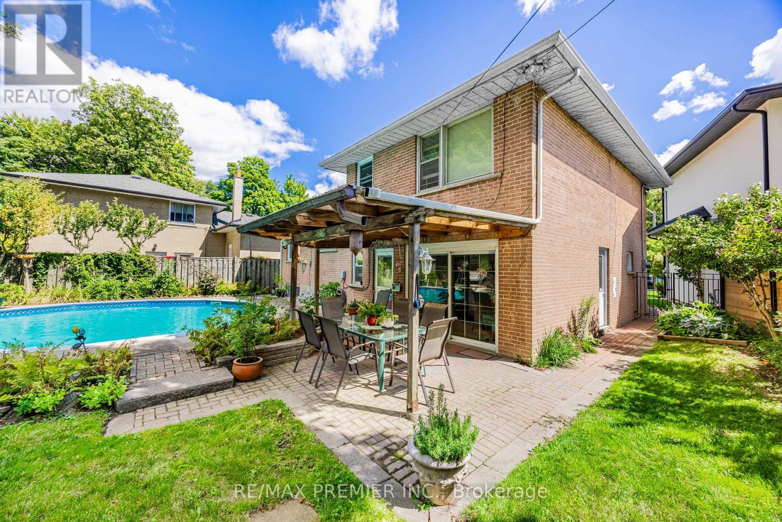 21 HALBADIER PLACE - 47