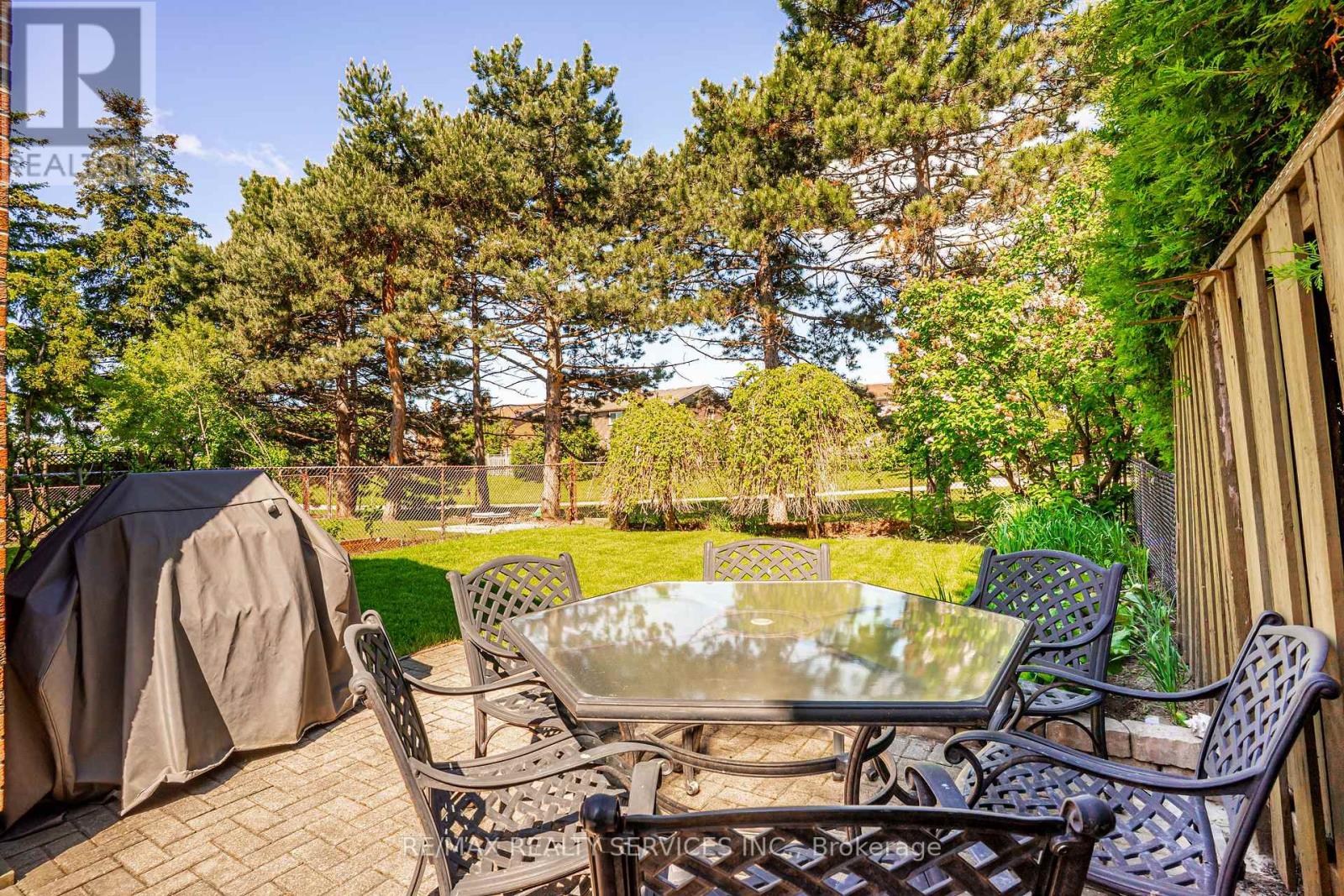 32 WINTERFOLD DRIVE - Image 32
