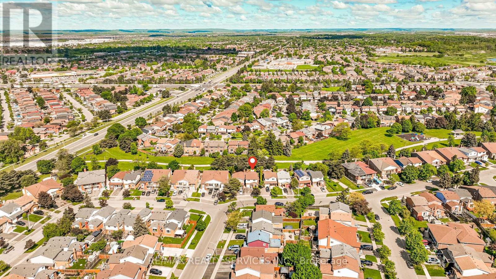 32 WINTERFOLD DRIVE - 40