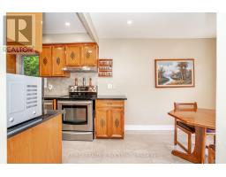 Kitchen - 32 Winterfold Drive, Brampton, ON L6V3T2 Photo 6