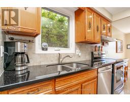 32 Winterfold Drive, Brampton, ON L6V3T2 Photo 9