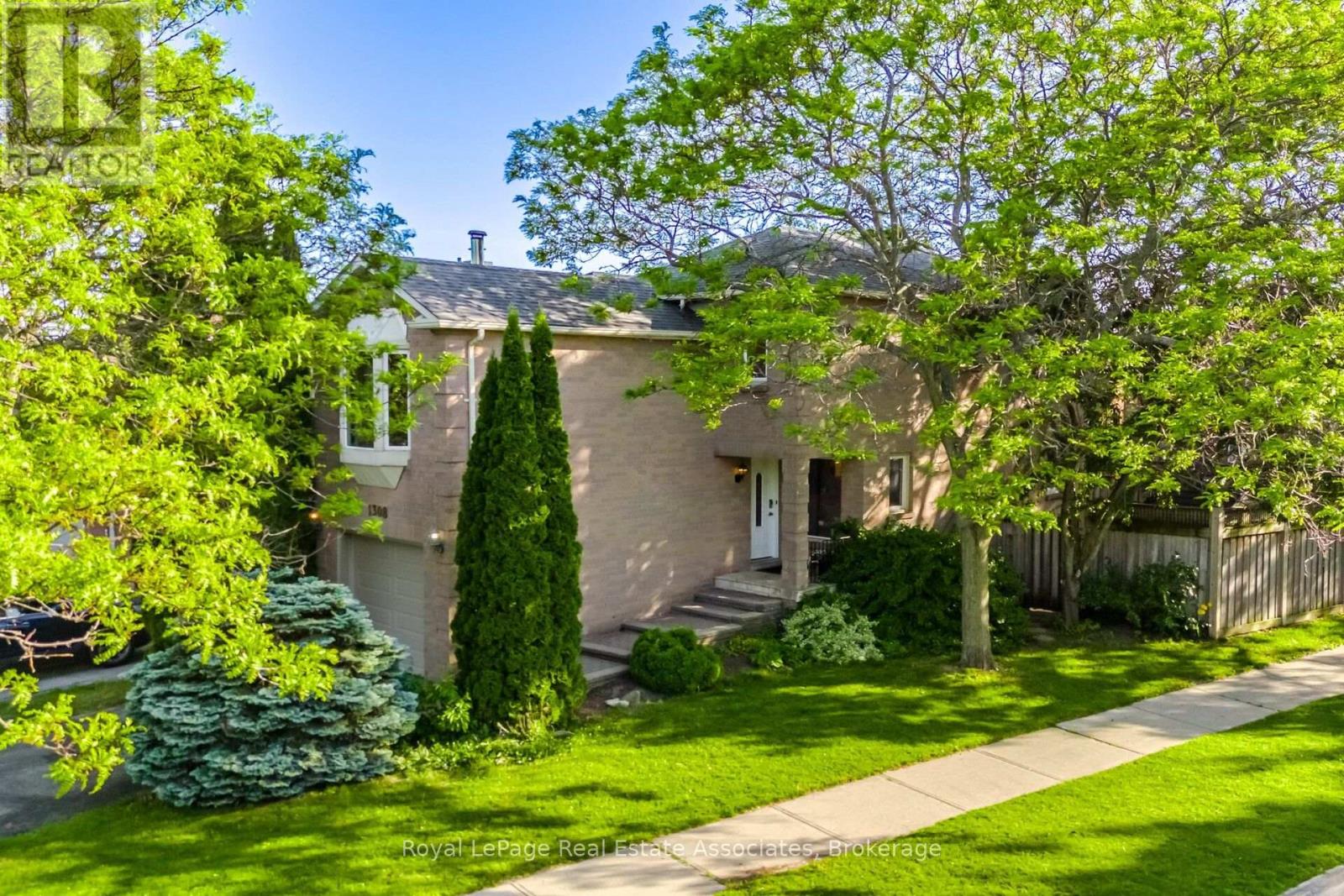 1308 VALERIE CRESCENT