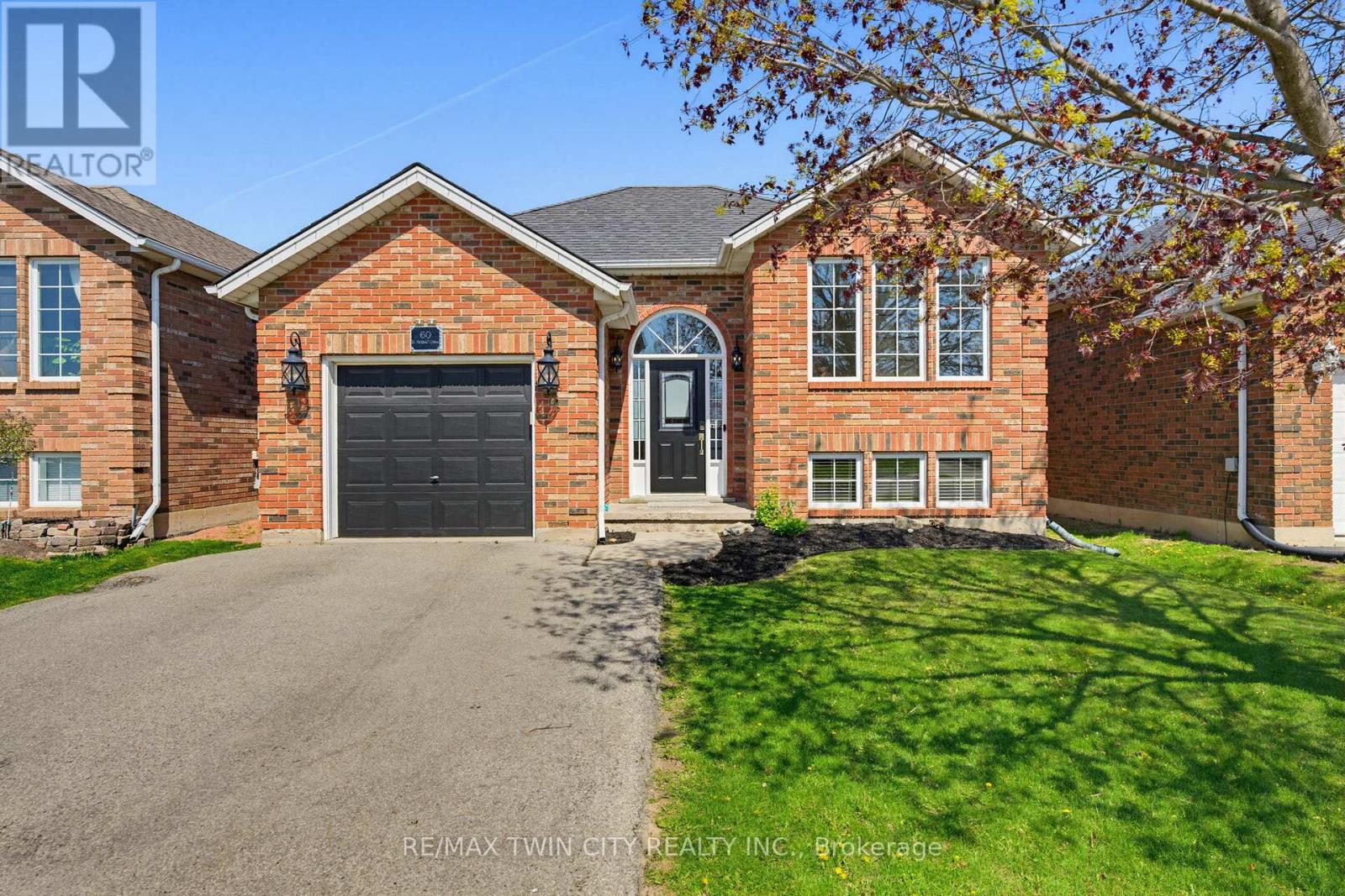 60 ST PATRICK'S DRIVE - 27