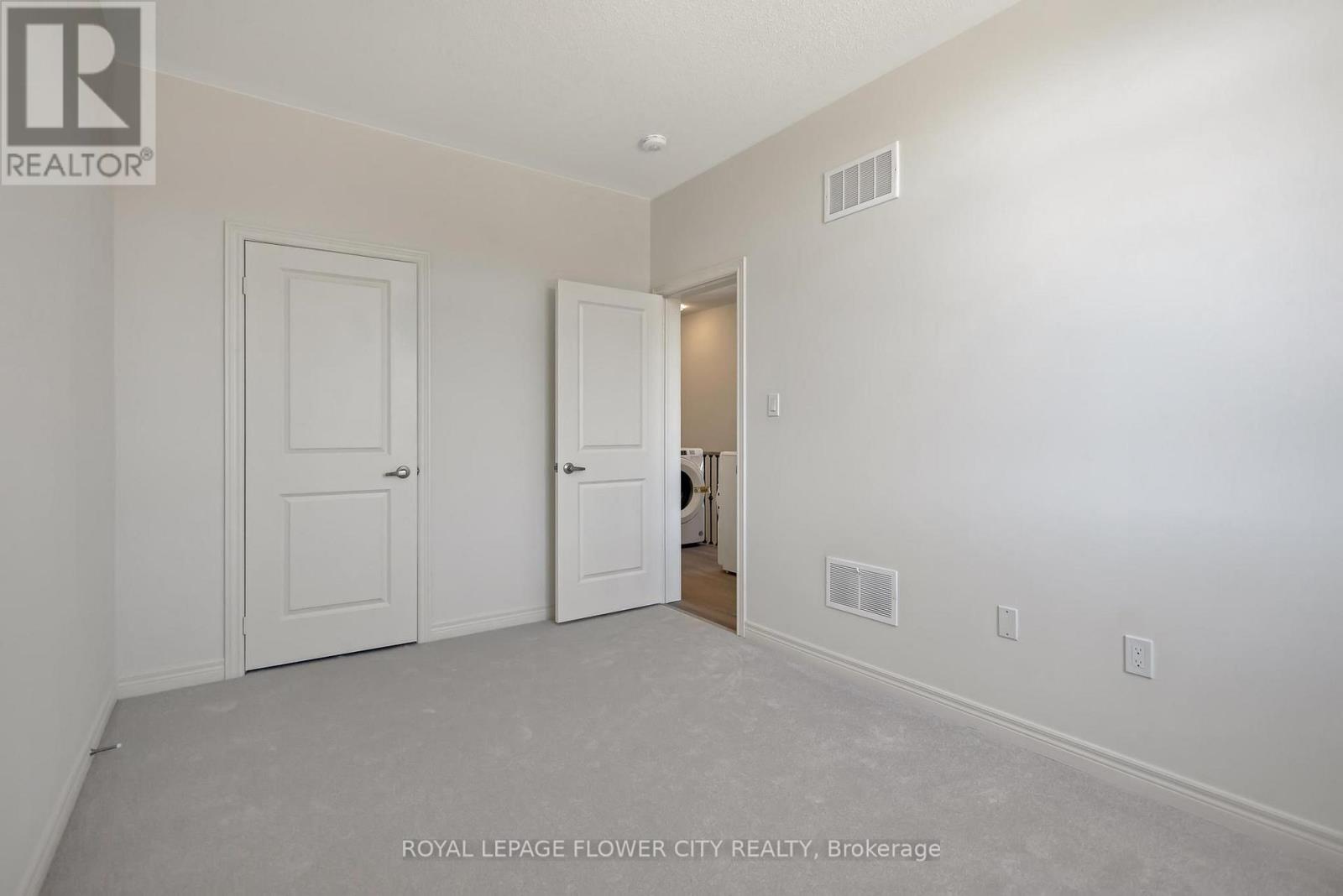 37 GLEDHILL CRESCENT - 29
