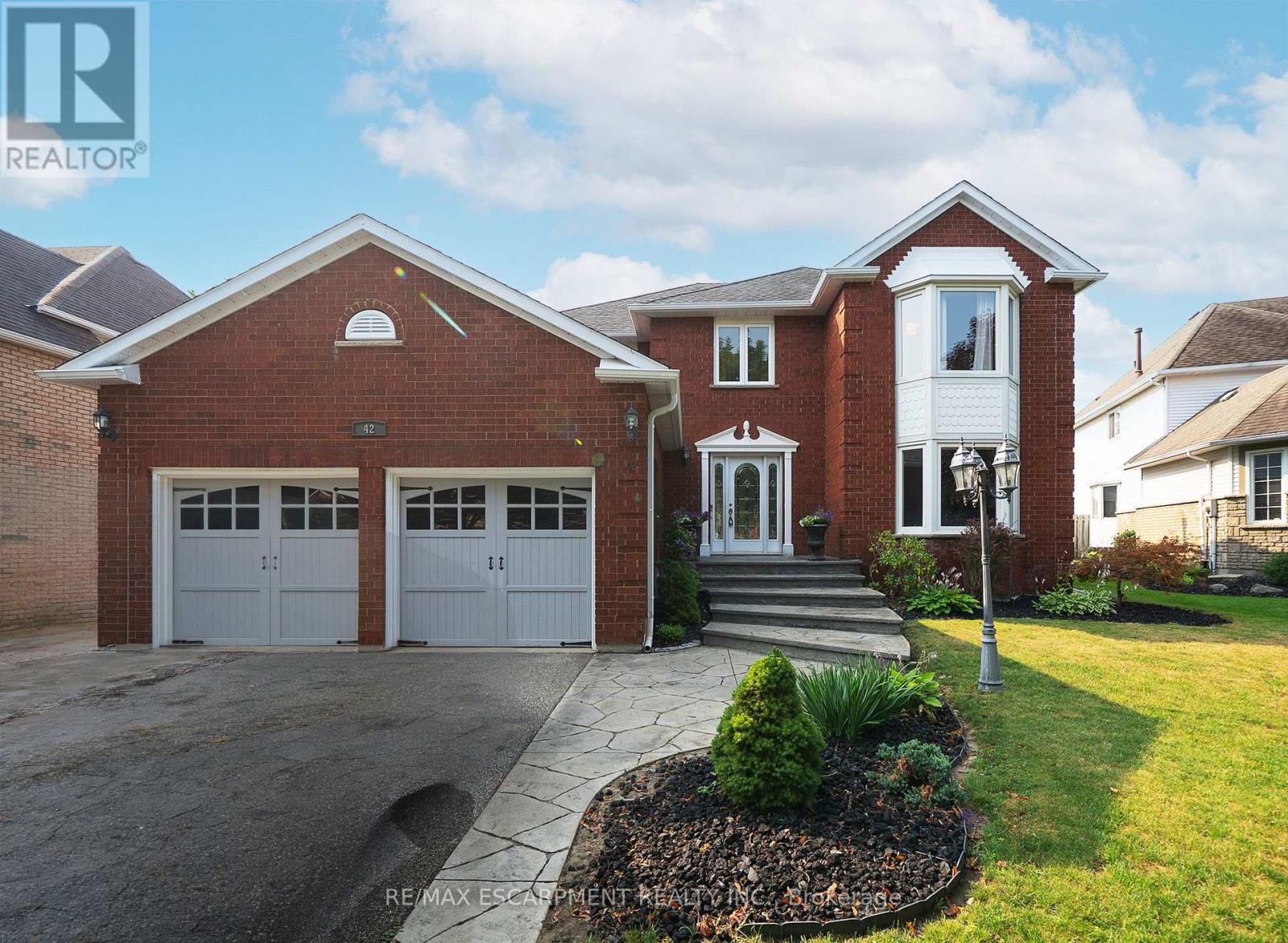42 MUIRHEAD CRESCENT - 1