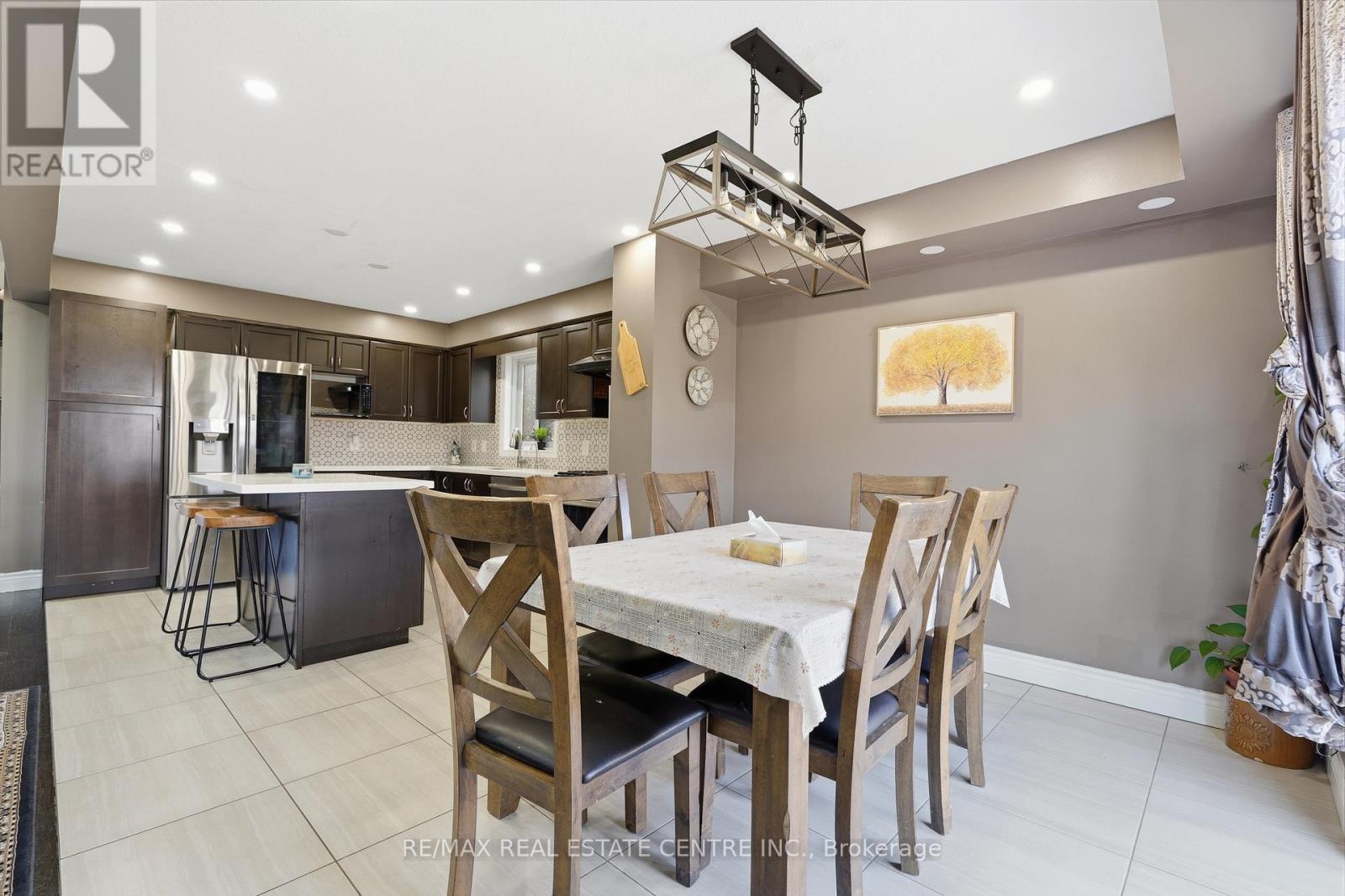 110 GREEN GATE BOULEVARD - Image 16