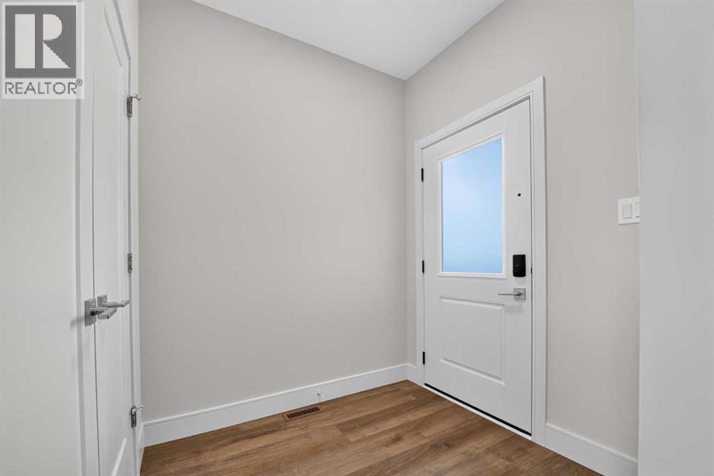 75 Miners Road W - Image 4