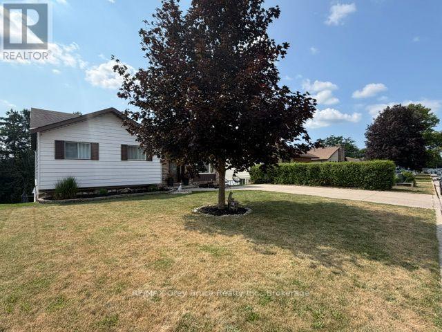 320 8TH \'A\' AVENUE E - 42
