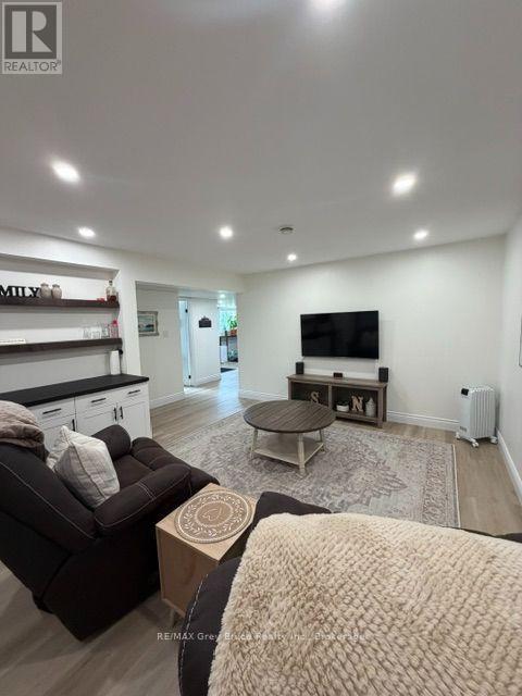 320 8TH \'A\' AVENUE E - 34