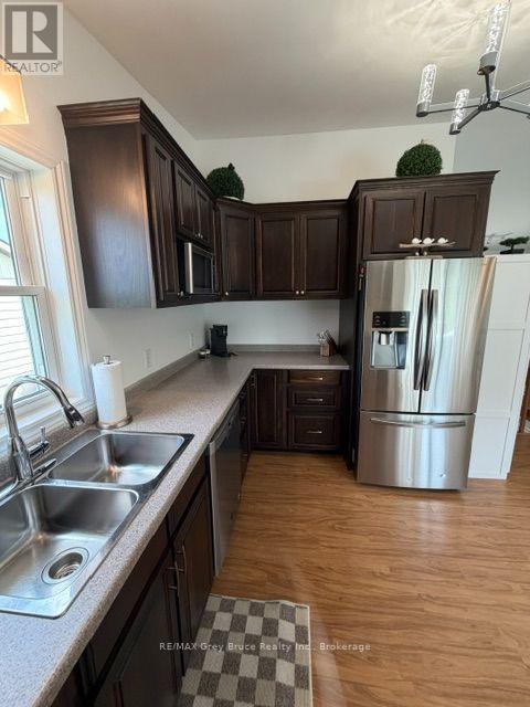320 8TH \'A\' AVENUE E - 12