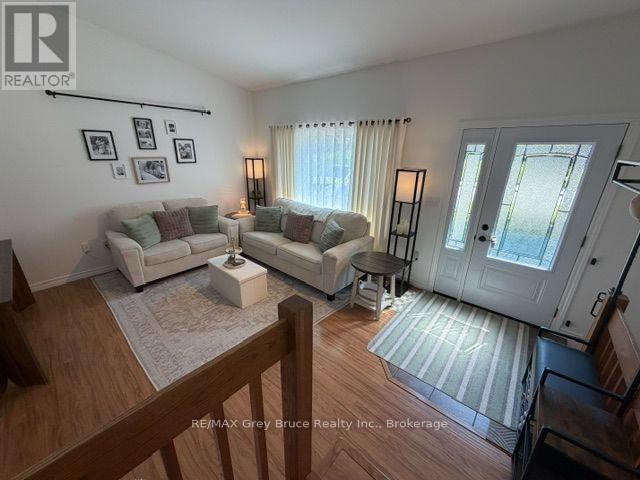 320 8TH \'A\' AVENUE E - 7