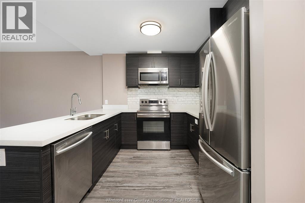 #106 1675 BANWELL ROAD - 16