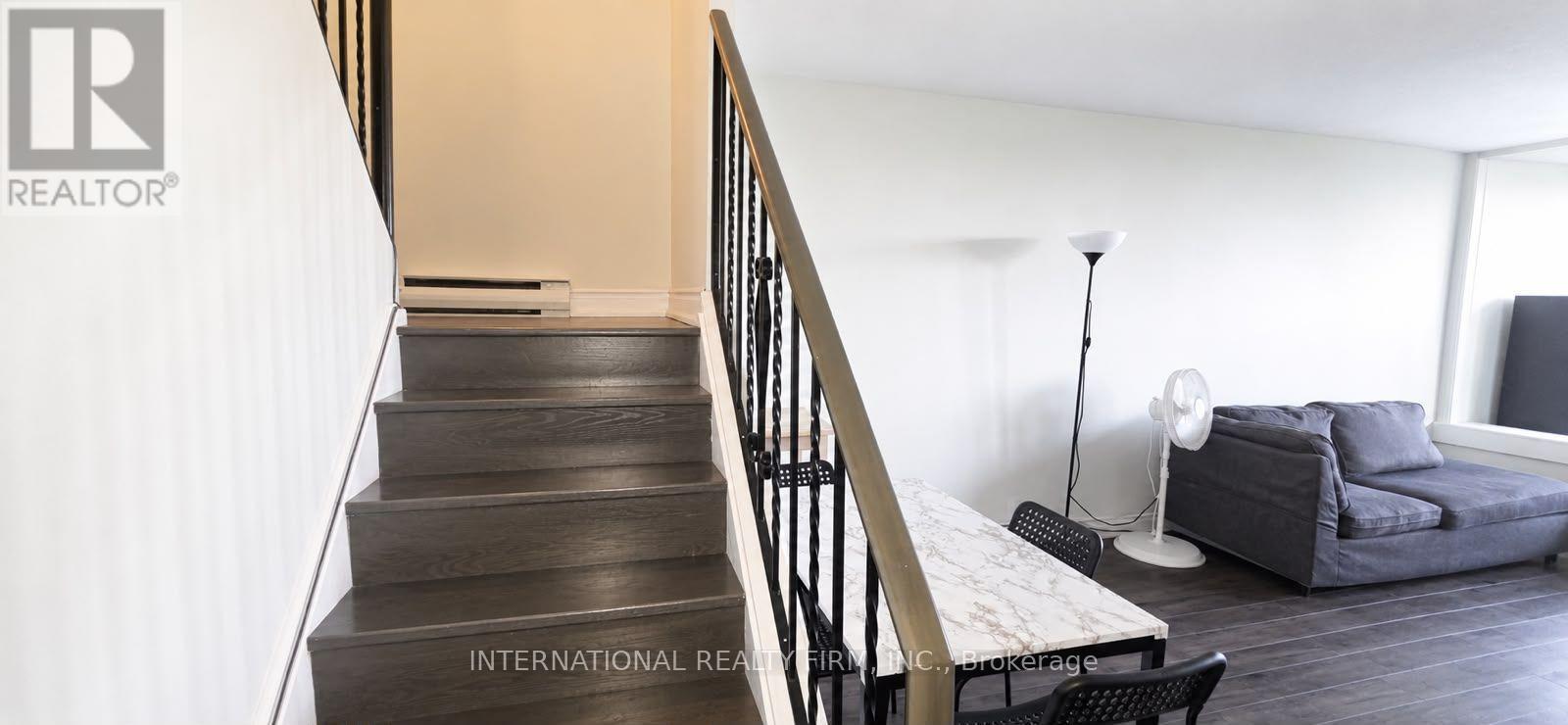 #308 40 SUNNY GLENWAY - 12
