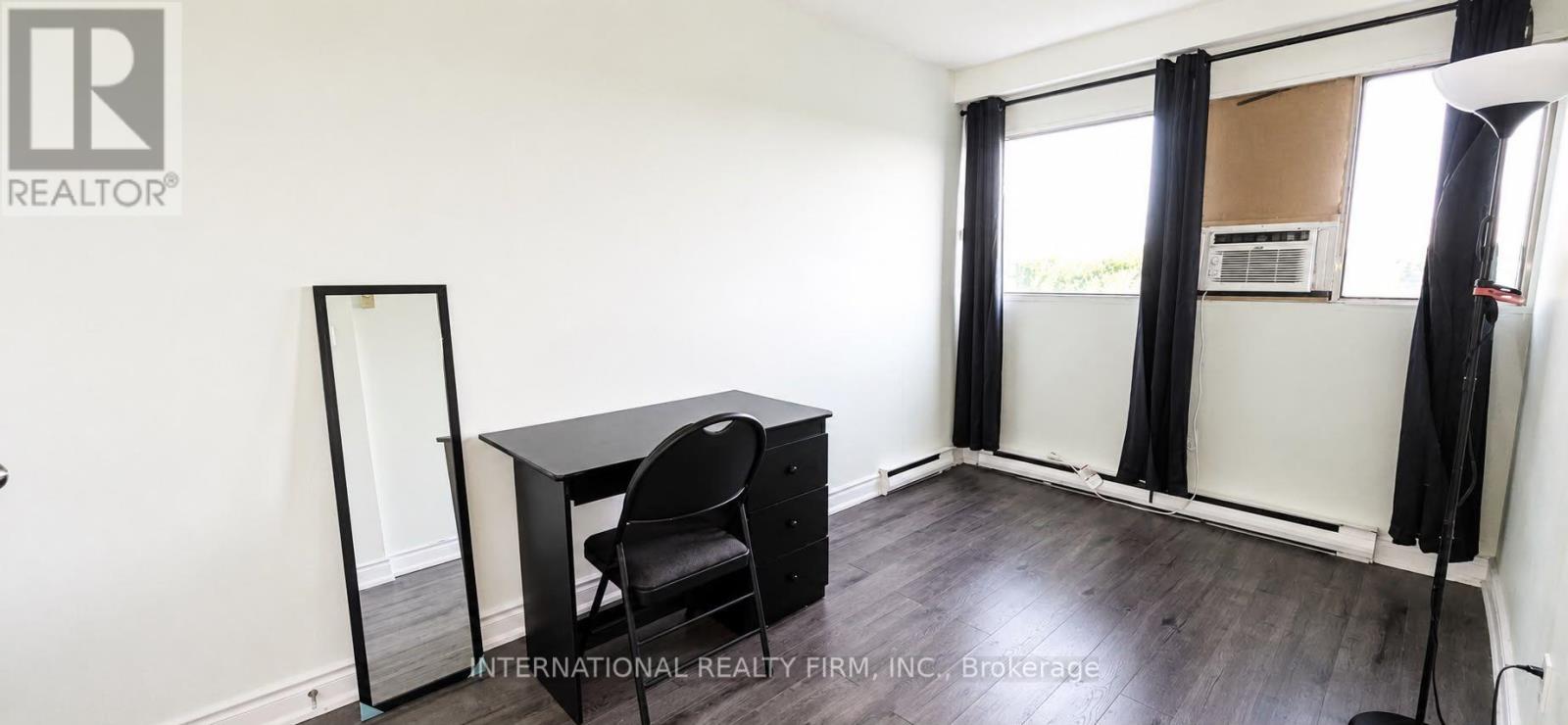#308 40 SUNNY GLENWAY - 17