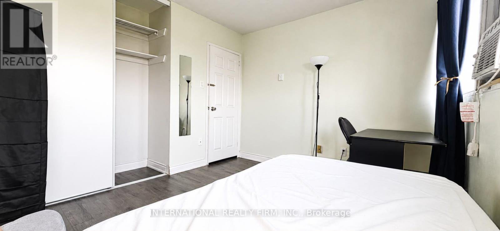 #308 40 SUNNY GLENWAY - 23