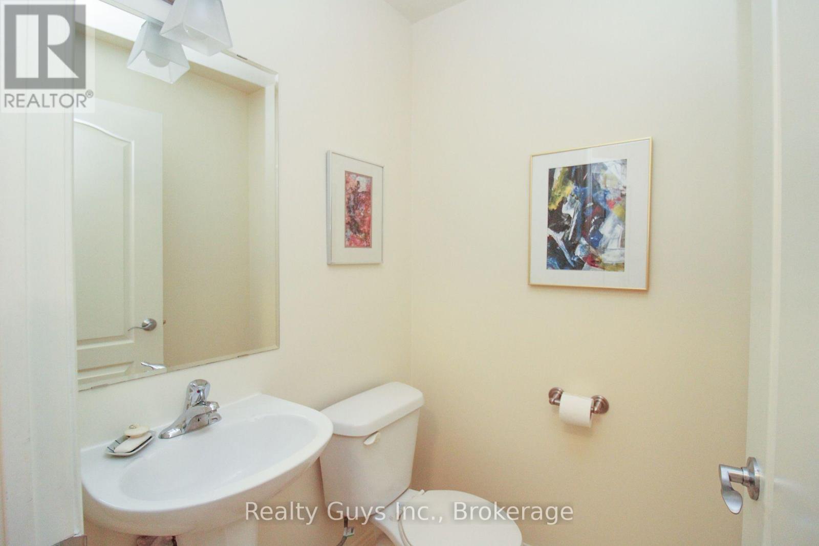 #116 869 CLONSILLA AVENUE - Image 12