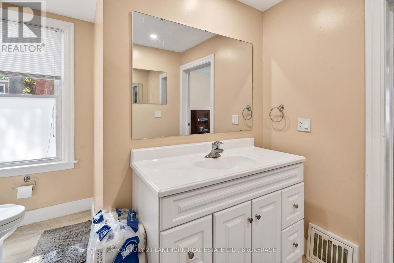 23 JENKINS STREET - Image 25