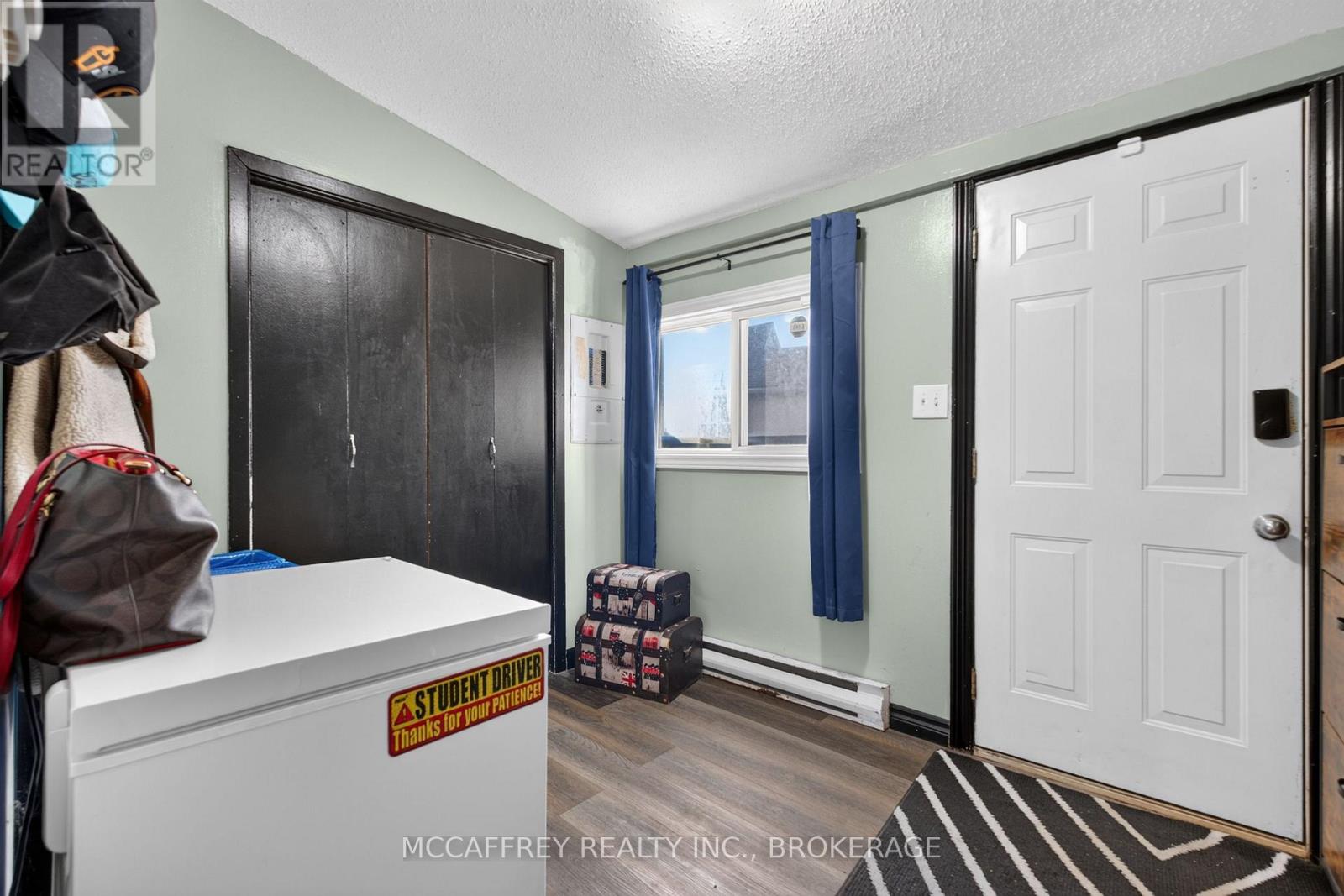 52 MOIRA STREET W - 14