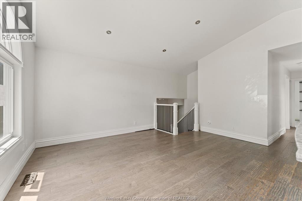 1320 HANSEN CRESCENT - Image 8