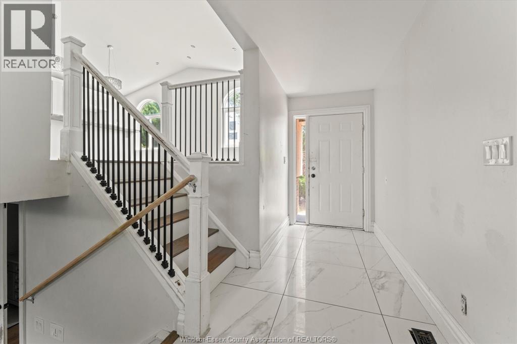 1320 HANSEN CRESCENT - Image 4