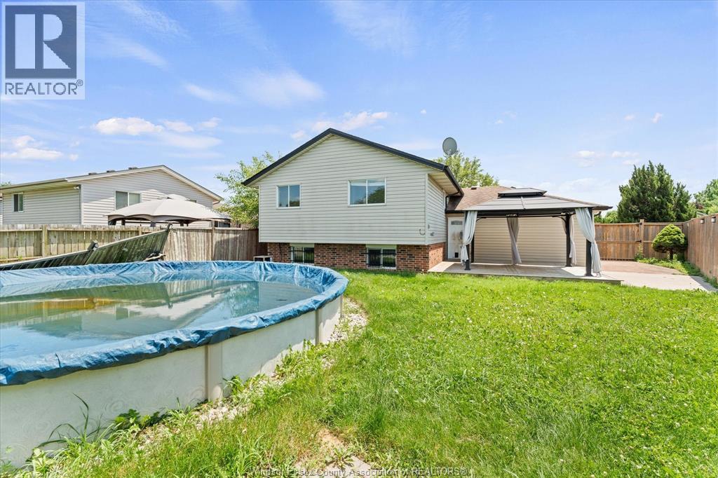 1320 HANSEN CRESCENT - 31