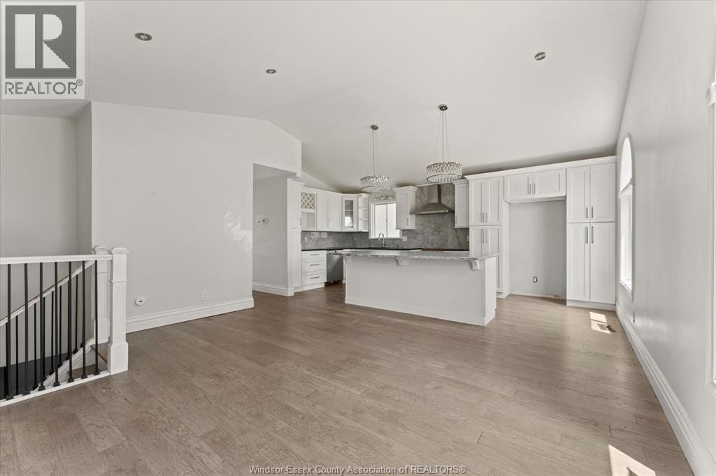 1320 HANSEN CRESCENT - Image 7