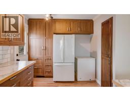 Kitchen - 1828 Hurl Street, Creston, BC V0B1G5 Photo 12