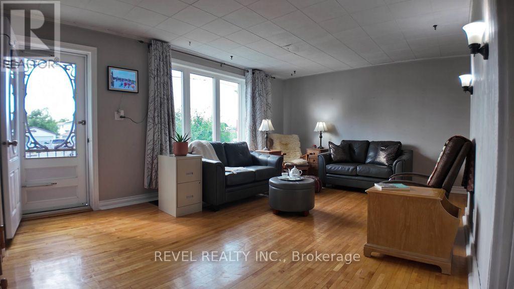 428 ZEALAND AVENUE - Image 17