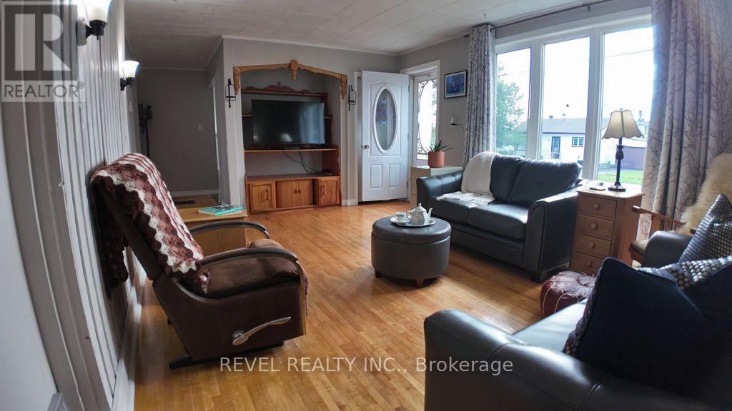 428 ZEALAND AVENUE - Image 19