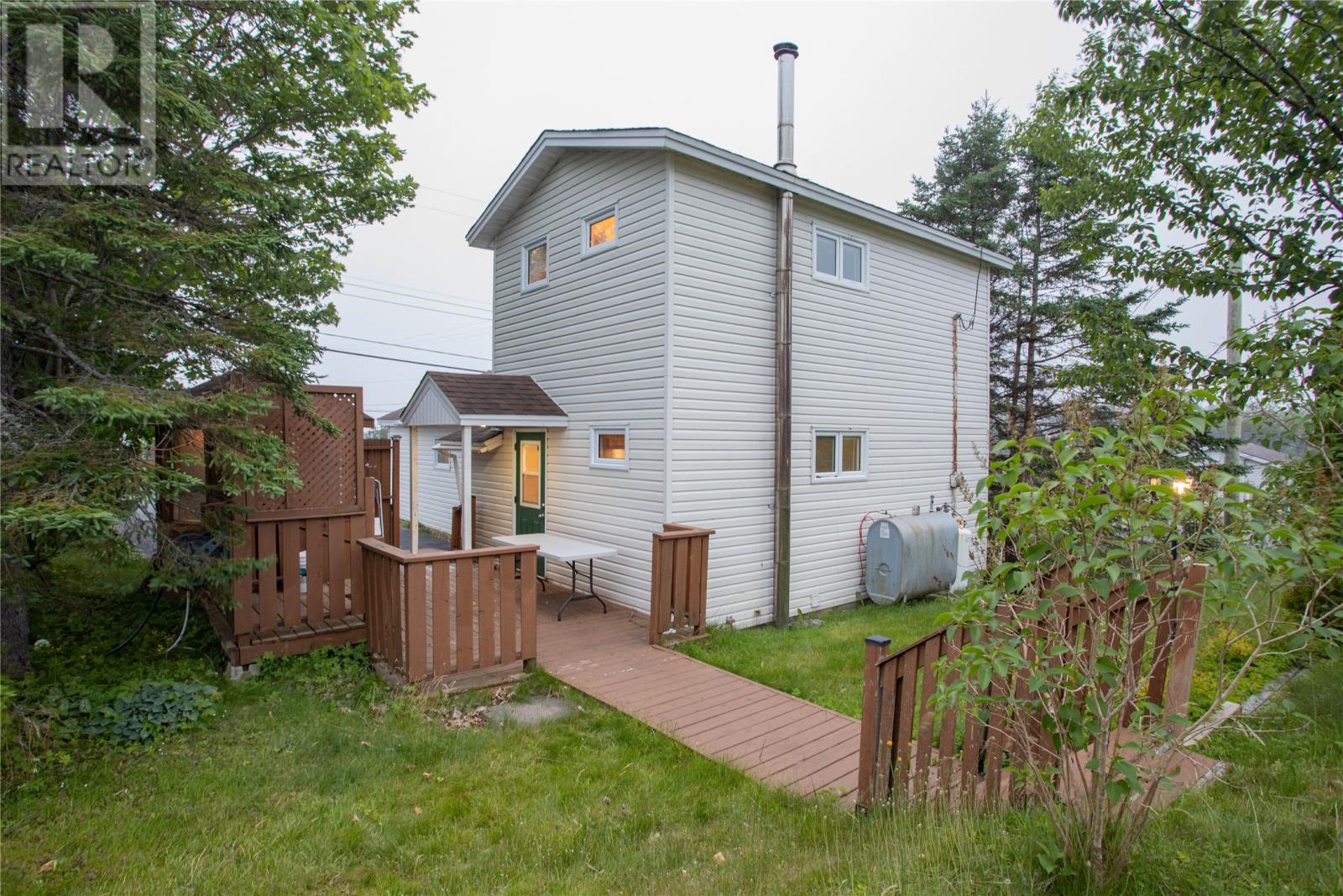 29 Cabot Avenue, Whitbourne — photo 2